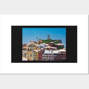 View on the cliff town of Vernazza, one of the colorful Cinque Terre on the Italian west coast Posters and Art